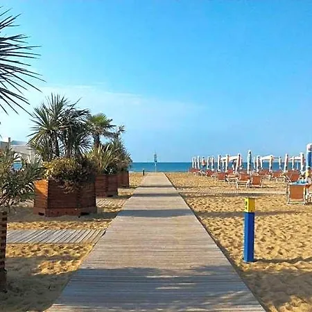 Modern Comfort In A Classic Garden In Pineda * Bibione